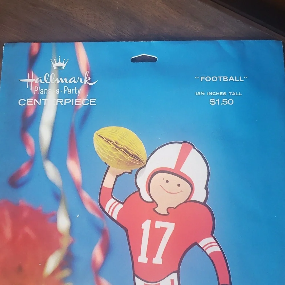 Hallmark VTG Football Player Honeycomb Centerpiece Table Decor